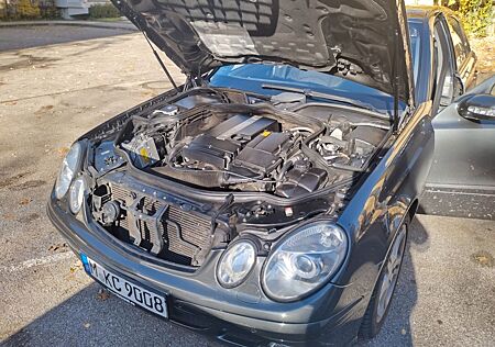 Mercedes-Benz E 200 KOMPRESSOR CLASSIC Classic