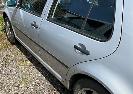 VW Golf Volkswagen 1.4 mit TÜV