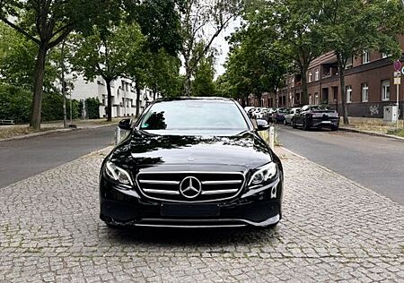 Mercedes-Benz E 220 d Autom. -