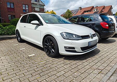 VW Golf Volkswagen 2.0 TDI DSG *Standheizung *Massagesitz