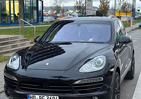 Porsche Cayenne Diesel - Gepflegter Zustand