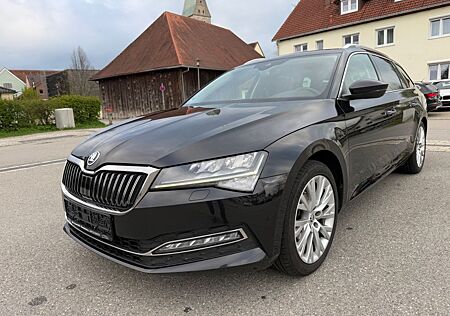 Skoda Superb Combi Style,LED,Virtual,Standheizung,AHK