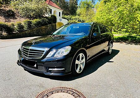 Mercedes-Benz E 250 T BlueEFFICIENCY AVANTGARDE AMG Sportpaket
