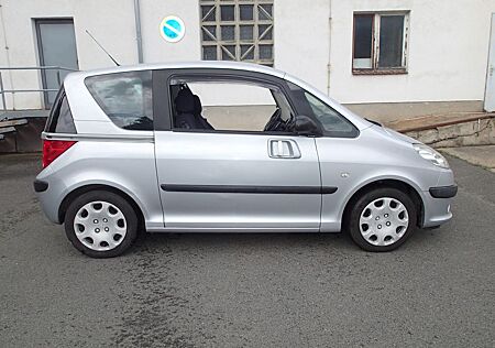 Peugeot 1007 Prémium 110 2-Tronic Klima