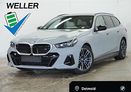 BMW i5 M60 Touring xDr M Sport,Pano,B&W,AHK,DAPro