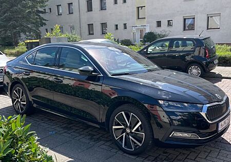 Skoda Octavia 1.5 TSI e-TEC DSG STYLE STYLE