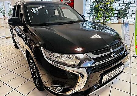 Mitsubishi Plug in Hybrid Outlander Plug-in Hybrid Outlander PLUS 2.0 MIVEC 4WD