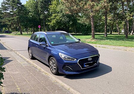 Hyundai i30 1.6 CRDi 85kW EDITION 30 Navi Kamera LED