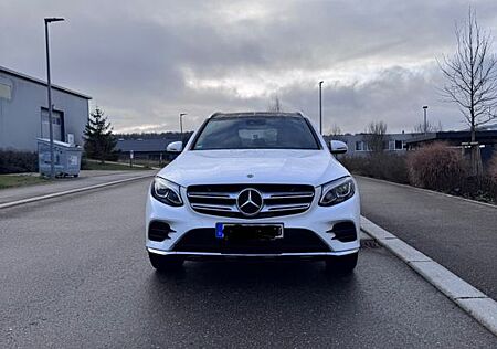 Mercedes-Benz GLC 250 4MATIC Autom. - AMG PAKET