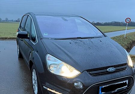 Ford S-Max 2,0 EcoBoost 149kW Titanium S PowerShi...