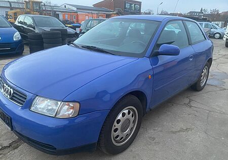 Audi A3 1.9TDI 66kW Ambiente DPF Klimaauto. Sihzg.