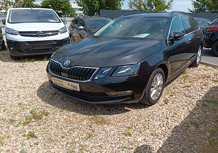 Skoda Octavia Combi Ambition Navi AHZV Klima Sitzheiz.