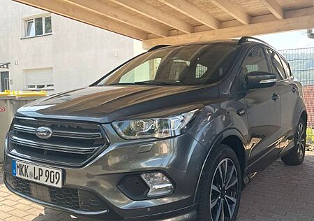 Ford Kuga 2,0 TDCi 4x4 110kW ST-Line PowerShift