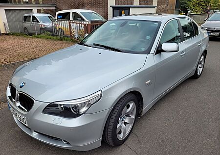 BMW 530i A -