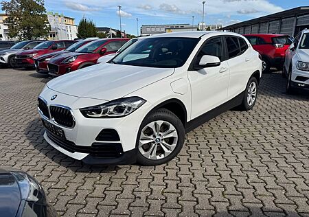 BMW X2 xDrive 25 e Advantage-Navi-Sportsitze