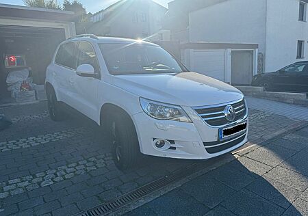 VW Tiguan Volkswagen 2.0 TSI 4Motion | Automatik | Pano