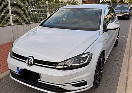 VW Golf Volkswagen 1.6 TDI SCR JOIN Dynaudio, AHK, Standh.,LED