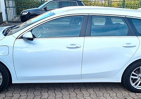 Kia Cee'd Sportswagon 1.6 GDI Plug-In Hybrid Vis...