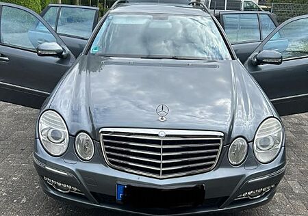 Mercedes-Benz E 220 CDI T AVANTGARDE Avantgarde