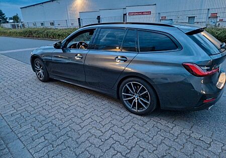 BMW 320d Touring Sport Line Automatik Sport Line