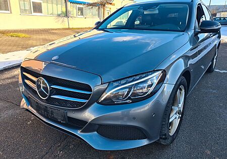 Mercedes-Benz C 250 C250d/HeadUP/Burmester/Kam/AMG/Leder/Keyless/DAB