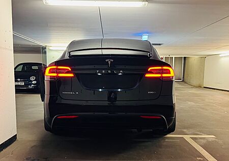 Tesla Model X 100D -
