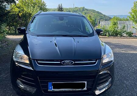 Ford Kuga 2,0 TDCi 4x4 132kW Titanium Titanium