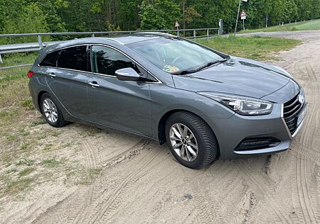 Hyundai i40 1.6 GDI blue Trend Trend Gepflegter Zustand