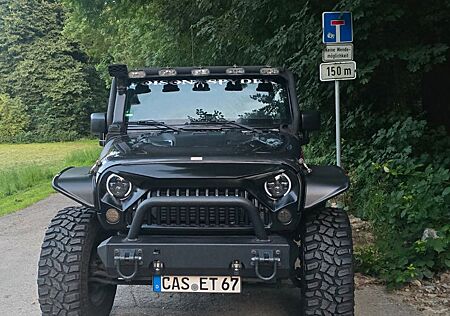 Jeep Wrangler 2.8l CRD Unlimited Sahara Automatik...