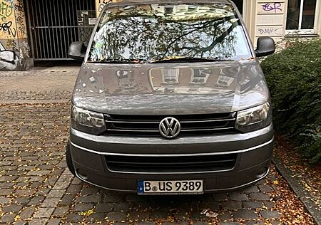 VW T5 Multivan Volkswagen 2.0 TDI mit Fahrradträger