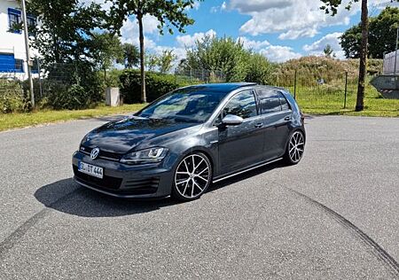 VW Golf Volkswagen 2.0 TDI DSG BMT GTD GTD