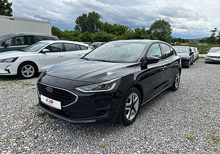 Ford Focus Lim. 1.5 ECOB Cool & Connect/1.Hand/LED