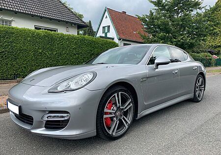 Porsche Panamera Turbo Chrono Sport Vollausstattung