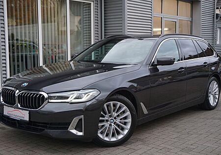 BMW 530d xDrive Touring 98500€ AdptDrive DrAsPr VOLL