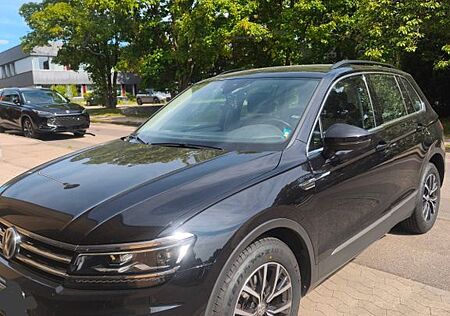 VW Tiguan Volkswagen 2.0 TDI Blue Motion DSG