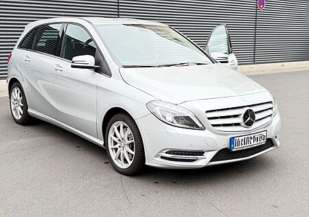 Mercedes-Benz B 250 DCT Style Style