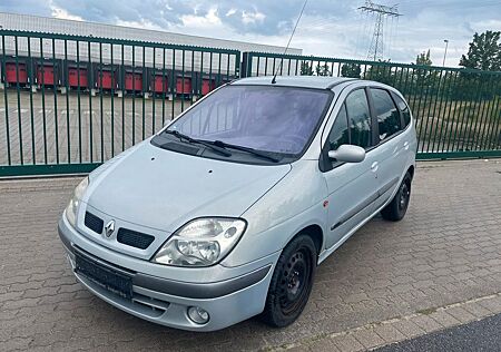 Renault Scenic Expression 2.0 16V