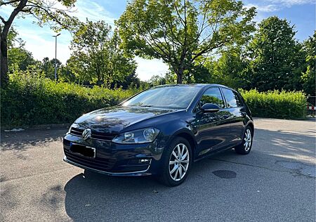 VW Golf Volkswagen 1.2 TSI BMT ALLSTAR, TÜV neu, AHK, Sitzhzg.
