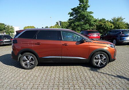 Peugeot 5008 Allure Pack+7xT-Leder+LED+Cam+Navi+1.Hand