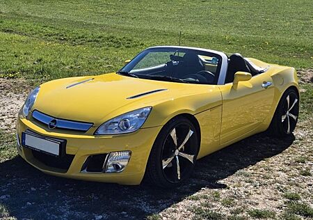 Opel GT Roadster | Erst 42.000 km