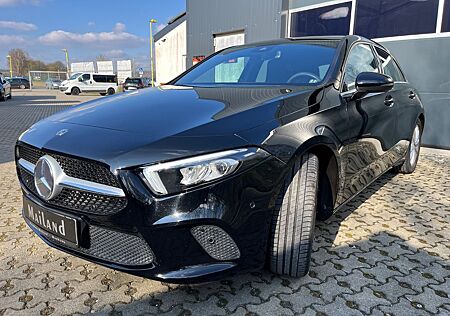 Mercedes-Benz A 200 MBUX/Parkpaket/VC