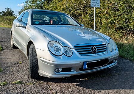 Mercedes-Benz CL 220