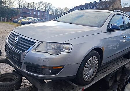VW Passat Variant Volkswagen Passat Trendline ohne Schlüssel!