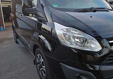 Ford Tourneo Custom inkl. Campingaussstattung