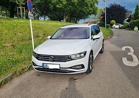 VW Passat Variant Volkswagen 2.0 TDI SCR 140kW DSG Busines...