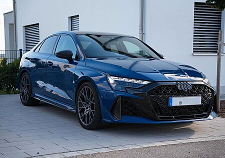 Audi RS3 Limousine Pano Carbon HUD