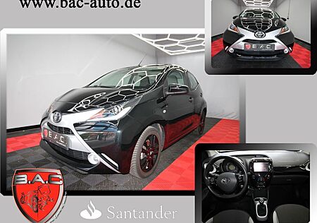 Toyota Aygo (X) -wave Kamera Tempomat ALU Klima