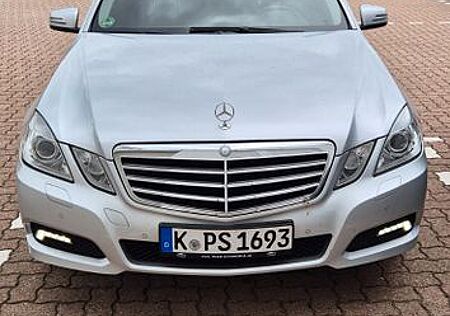 Mercedes-Benz E 200 CGI BlueEFFICIENCY AVANTGARDE AVANTGARDE