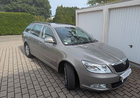 Skoda Octavia Combi 1.6 Ambiente