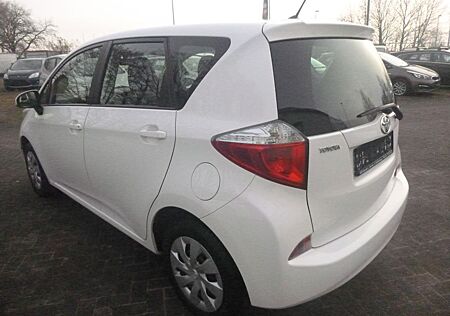 Toyota Verso-S 1,33-I-Dual-VVT Basis